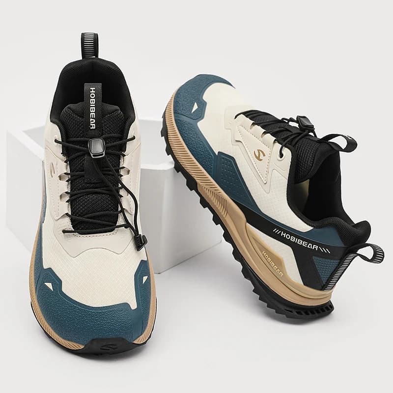 Hollow - Wide Toe Sneakers